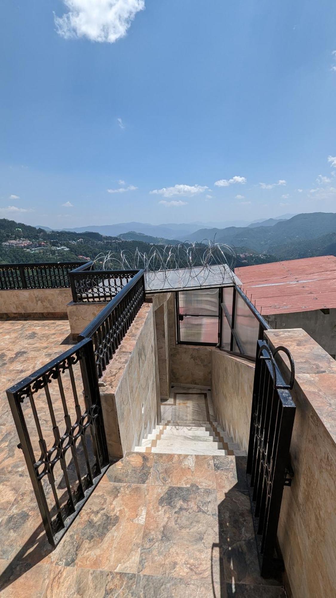 The Thistle Lodge Shimla Exterior photo