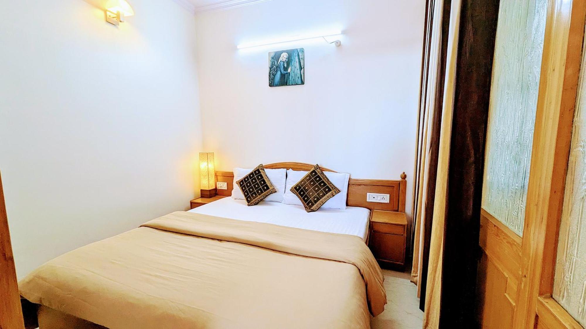 The Thistle Lodge Shimla Exterior photo